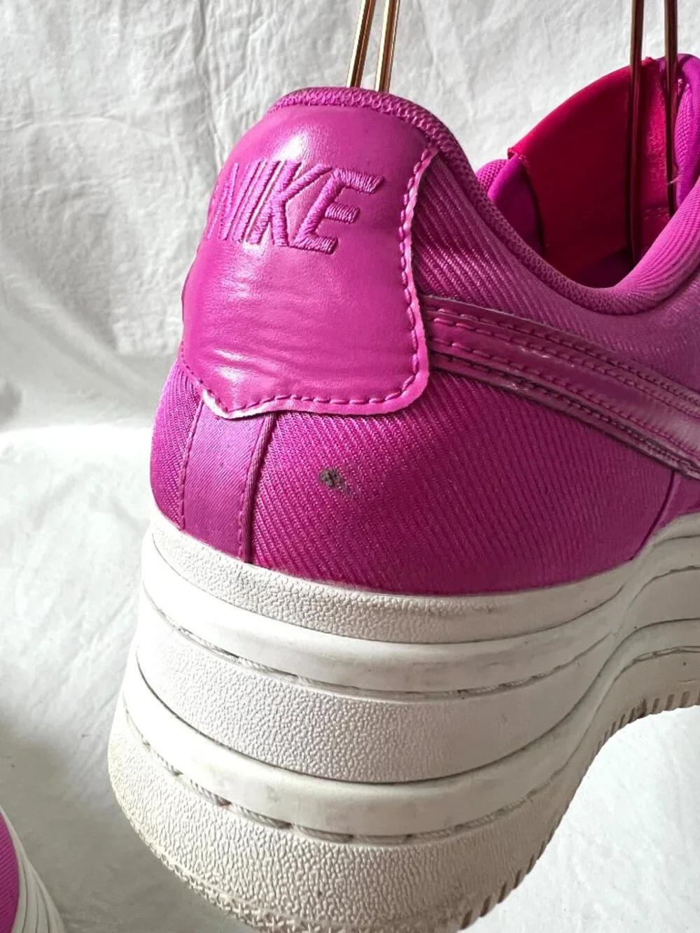 Nike platform sneakers Vandal 2K Hyper Magenta pink nylon strap womens 11 shoes